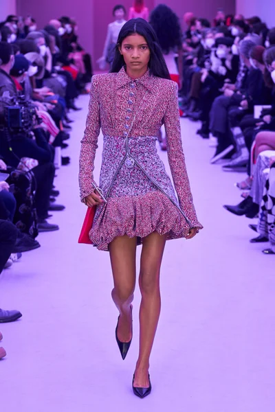 Look 7